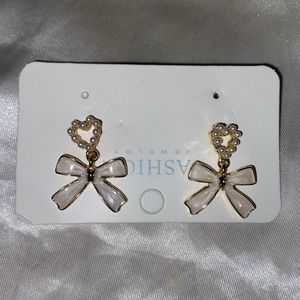 Ribbon/bow earrings